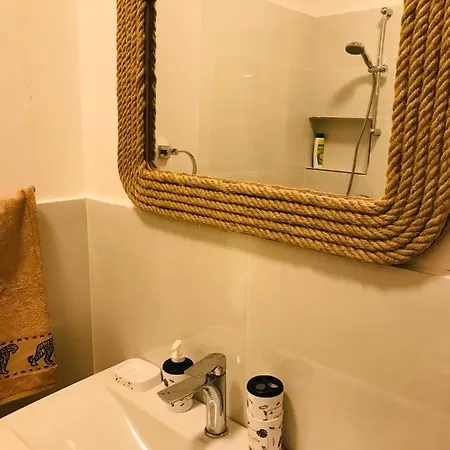 Cosy And Comfy Near The Beach Saranda