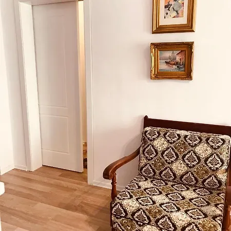 Cosy And Comfy Near The Beach Saranda
